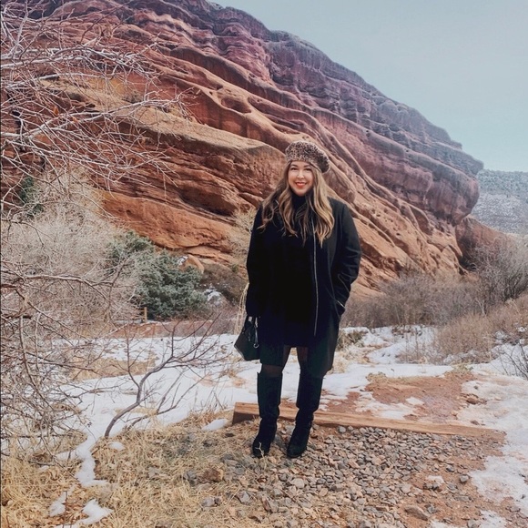 Meet your Posher, Mayra - Picture 1 of 1